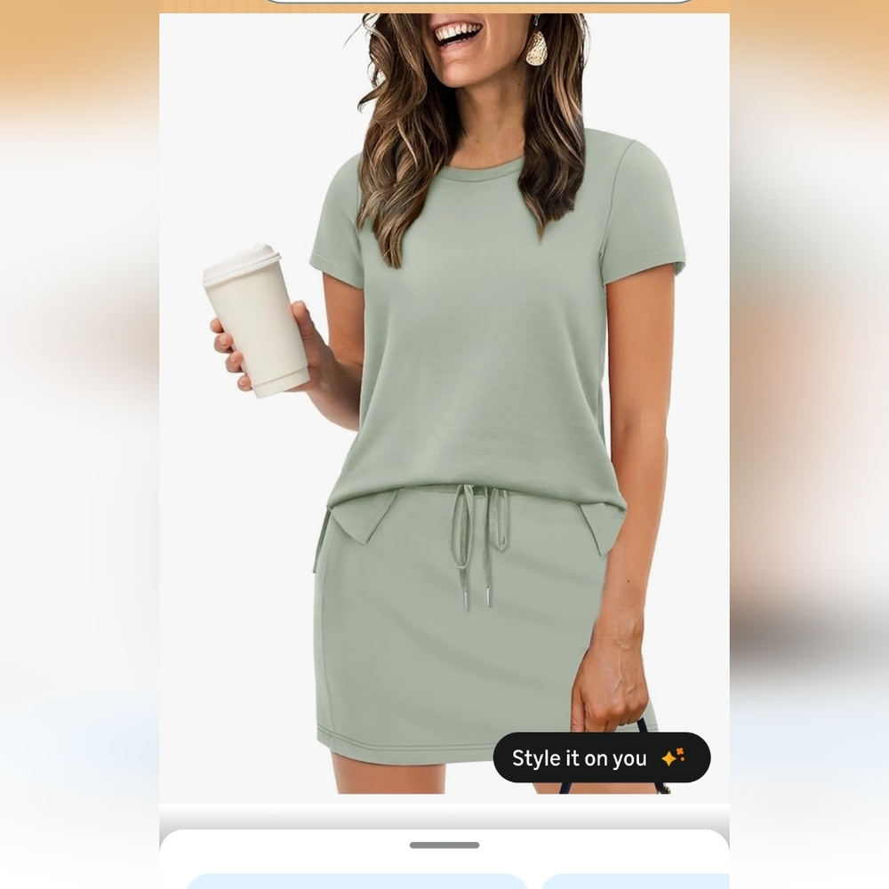 NWT XL Green Casual T-Shirt And Skirt Runs Small